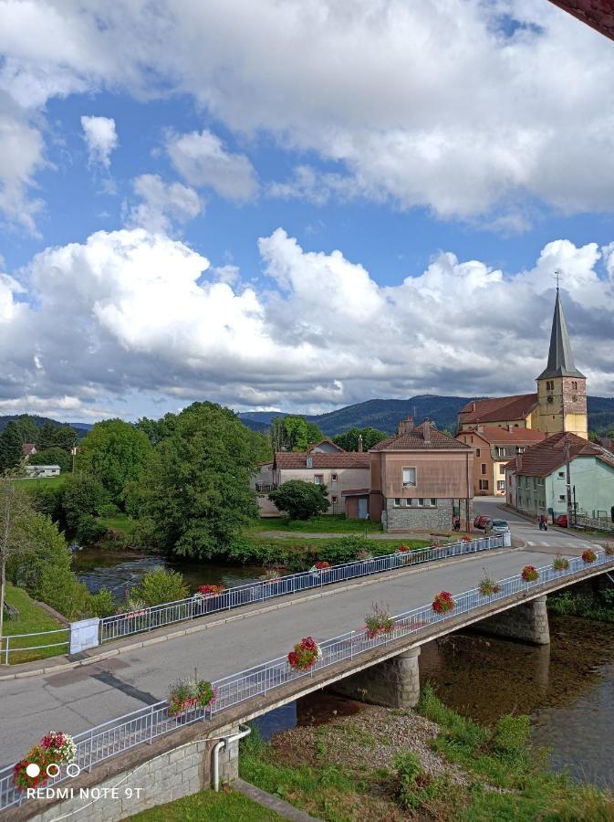 Bed and Breakfast Monts Et Reves Ramonchamp Esterno foto