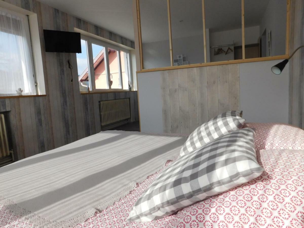 Bed and Breakfast Monts Et Reves Ramonchamp Esterno foto